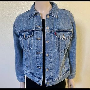 New Levi’s trucker jacket size S